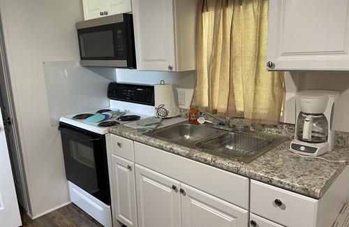 Grand Isle RV Rental | Island Palms Cabin 1