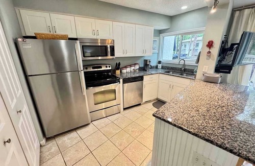 Hilton Head Island Condo | Island Thyme - Hilton Head 3BR 2BA Walk to Beach