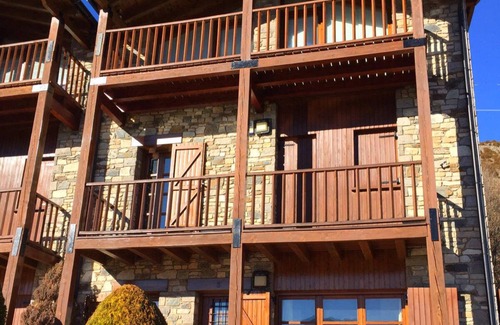 Isovol House | ISOVOL I - Three Bedroom House, Sleeps 8