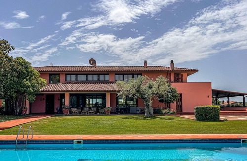 Palombara Sabina Villa | Rome Countryside Luxury Villa: Stunning Pool, Tennis, Weddings, Cooking Classes