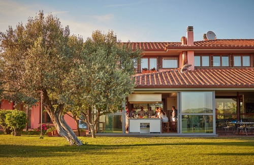 Palombara Sabina Villa | Rome Countryside Luxury Villa: Stunning Pool, Tennis, Weddings, Cooking Classes