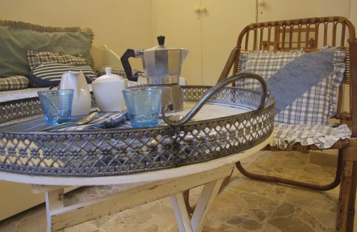 Marina di Castagneto Carducci Apartment | Cosy apartment for 4 guests with WIFI and TV