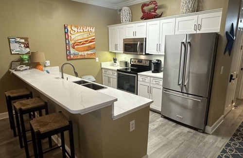 Orange Beach East Condo | It's A Shore Thing! Regency Isle #402