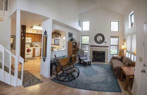 Flagstaff House | It's Aspen time in Flagstaff | Local Discounts