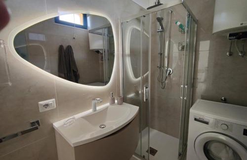 Contrada Taverna Apartment | Maxine Mare Blu - Sleeps 4 - 3 Mins To Beach