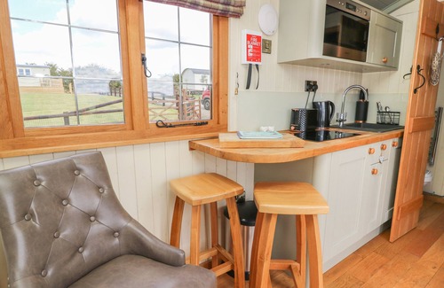 Rhayader Cottage | IVY'S WAY, pet friendly, country holiday cottage in Rhayader