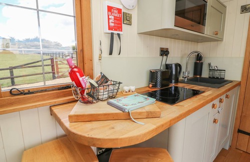 Rhayader Cottage | IVY'S WAY, pet friendly, country holiday cottage in Rhayader