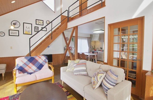 Hiekawa House | Izu villa with a view of Mt Fuji - VILLENT Fujimi Hiekawa / Izu Shizuoka