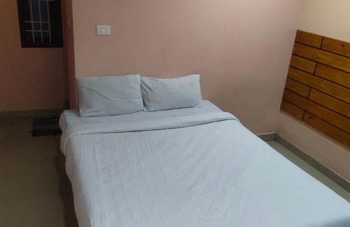 Kalapettai House | j j Residency
