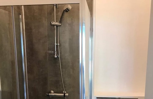 Smethwick House | J KYNS, 6 ensuite bedroom apartment