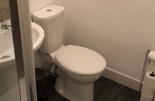 Smethwick House | J KYNS, 6 ensuite bedroom apartment