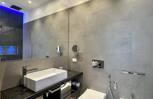 Cagliari Bed & Breakfast | J&O' Luxury Suite