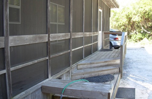 Port St. Joe House | Jack's Gulls. sleeps 10! water front and rear.