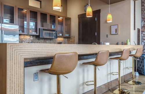 Old City Condo | Jacksonian | Heart of Old City