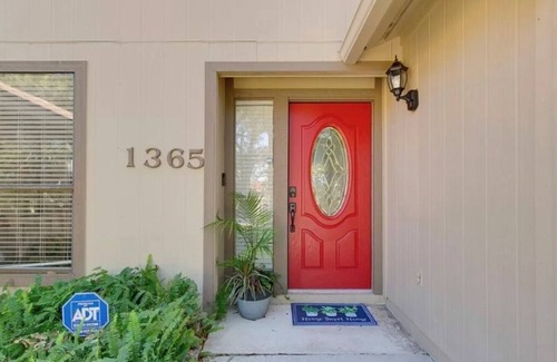 East Arlington House | Jacksonville Beach House Heated Pool 8 min to Hannah Park Beach Pet Friendly