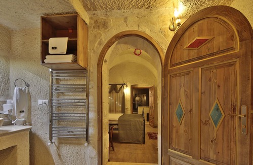 Cavusin Hotel | Jacob's Cave Suites