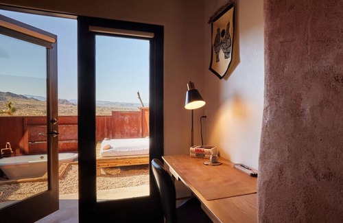 Joshua Tree Hotel | Jade · Sacred Sands - Jade Room