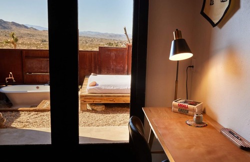 Joshua Tree Hotel | Jade · Sacred Sands - Jade Room