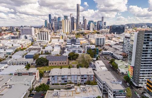 Fortitude Valley Apartment | James Street East Village