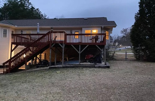 Oconee County House | Jana Retreat Pool 1 BR/1 Bath