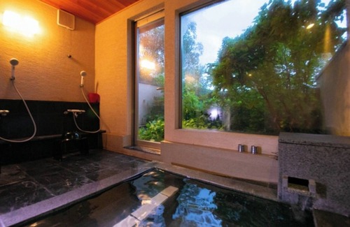 Yufuin Onsen Hotel | Japanesestyle detached room with indoor bath Shin/Yufu Ōita