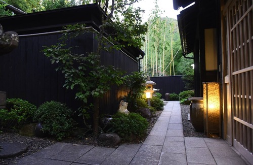 Yufuin Onsen Hotel | Japanesestyle room with openair bath HalfBoard/Yufu Ōita