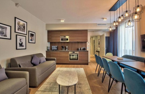 Notre-Dame-des-Champs Apartment | JARDIN DU LUXEMBOURG -RUE DE ASSAS -3 BEDROOM WITH AIR CON