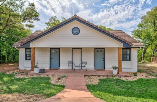 Ramona Cabin | Jarrett Farm Resort - Suite 6