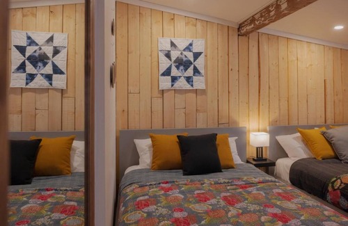 Saint-Gedeon House | Jaune Hôtel Boutique