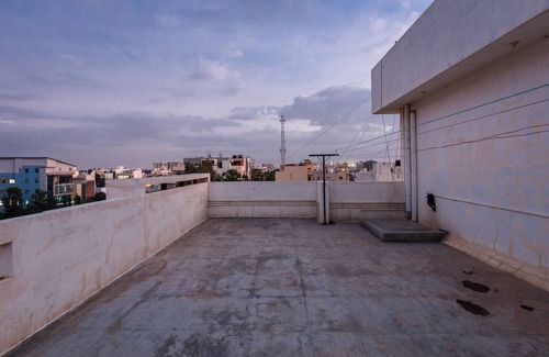 R.K. Hegde Nagar Apartment | Jazzy 2BHK Penthouse-12 to mins-Manyata-Karle Town Center-Bhartiya City