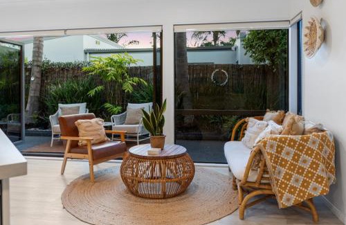 Papamoa Beach House | JB's Sanctuary - Papamoa Holiday Home