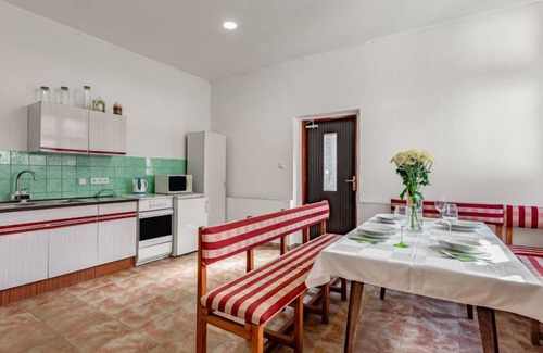 Nebahovy House | Jelemek by Interhome
