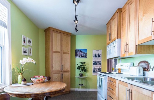 Downtown St. John's Apartment | Jellybean Dream upstairs apt: driveway, 4 bedrooms & near Bannerman Park!