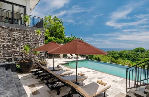 Temukus Villa | Jempiring - luxury spacious villa with staff!