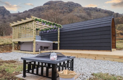 Hartsop Cottage | JENNY - CROSSGATE LUXURY GLAMPING, pet friendly in Glenridding