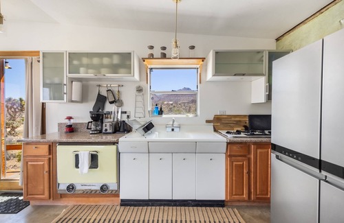 Joshua Tree Highlands House | Jensen House - Incredible Desert Views 2 Bedroom Home by RedAwning