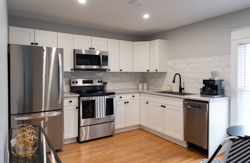 Niagara Falls House | Jepson suite