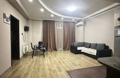 Didube Apartment | Jhonberi 3nCharming 2-bedroom apartment with WiFi and AC in T'bilisi