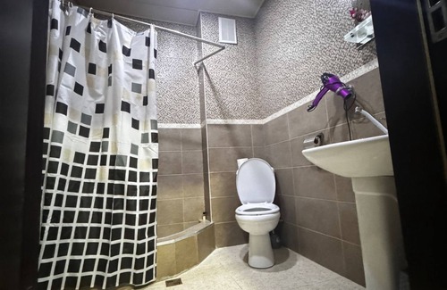 Didube Apartment | Jhonberi 3nCharming 2-bedroom apartment with WiFi and AC in T'bilisi