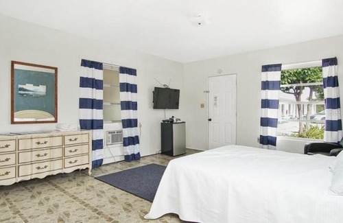 Indian Lake Estates Hotel | JJ's Motel