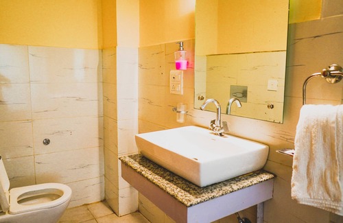 Sector 39 Hotel | JK Suites