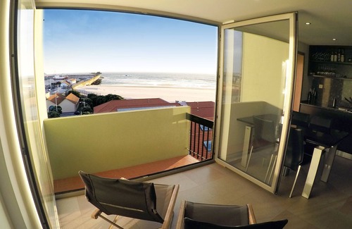 Leixões Apartment | João beach house with sea view