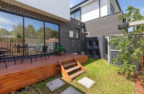 Box Hill South House | Joe-3Bed2Bath New CozyTownhouse