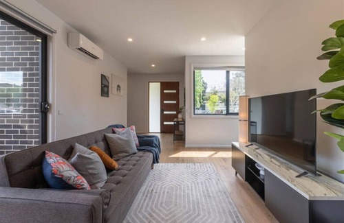Box Hill South House | Joe-3Bed2Bath New CozyTownhouse