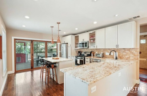 Brentwood Apartment | Joe Sayers xxxxxxxxx