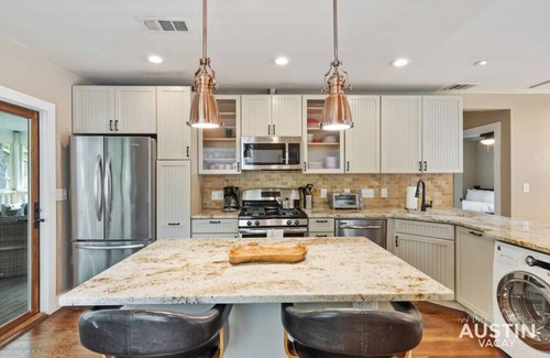 Brentwood Apartment | Joe Sayers xxxxxxxxx