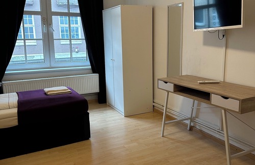 Neumuenster House | Johannisstraße 1 W2 - 3 bedrooms with parking space