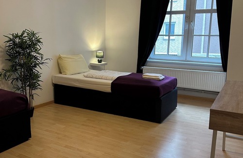 Neumuenster House | Johannisstraße 1 W2 - 3 bedrooms with parking space