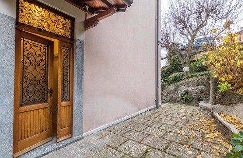 Cernobbio Apartment | JOIVY Fabulous Apt for 4 w/Balcony and Garage in Cernobbio