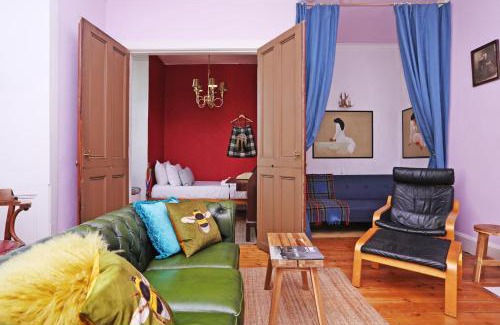 Old Town Apartment | JOIVY Iconic Colorful Home on the Royal Mile